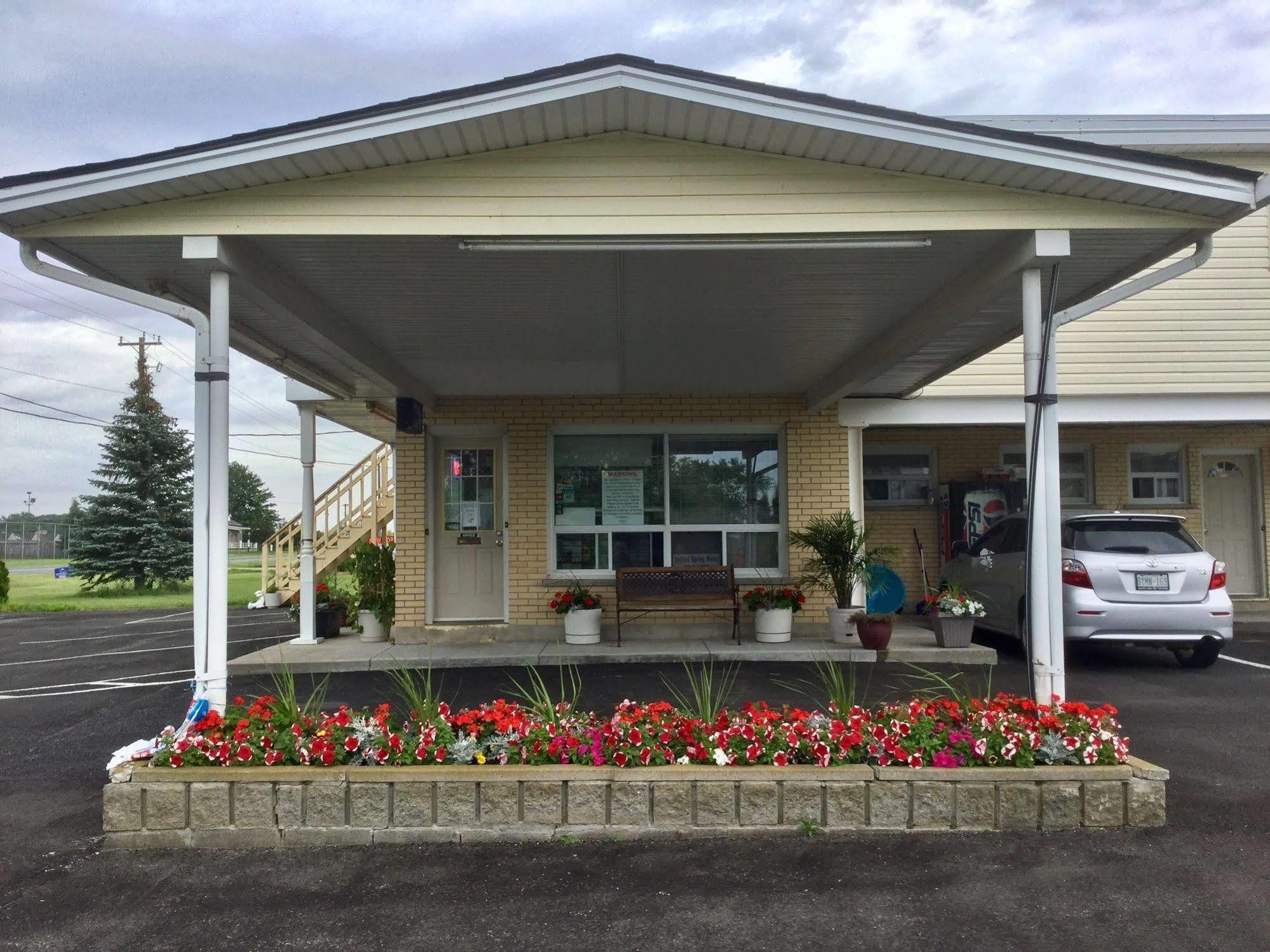 Milan Garden Inn Thorold Eksteriør bilde
